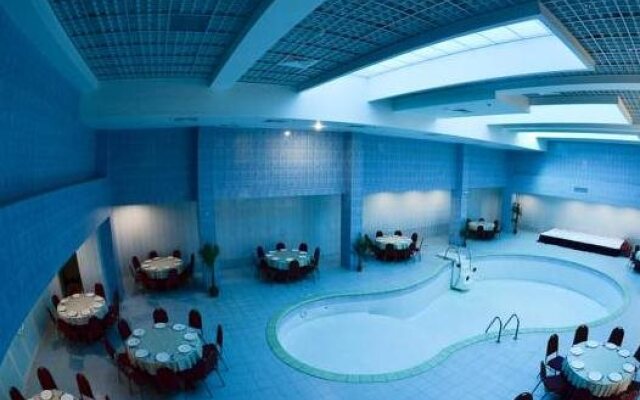 Jadly Hotel