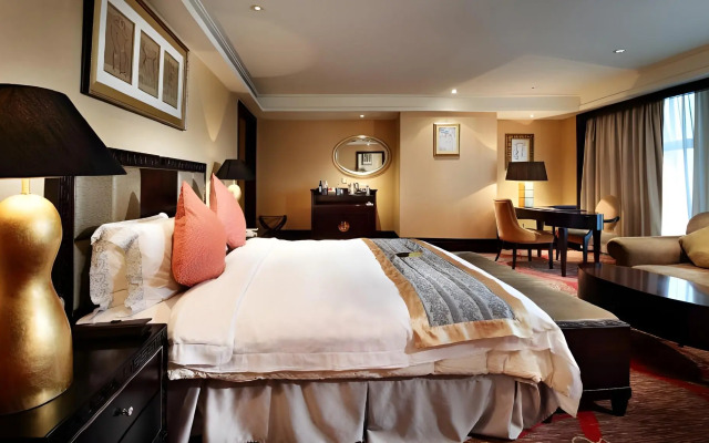 Royal Mediterranean Hotel