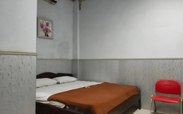 Hotel O Qq Kost Near Pantai Kebesaran Beach