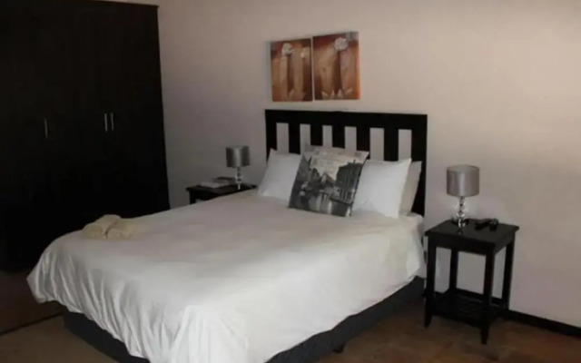 Four Seasons Guesthouses