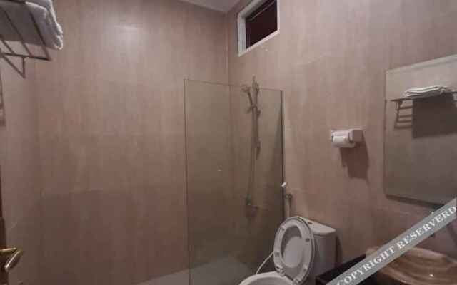 Sunrise Hotel Larantuka