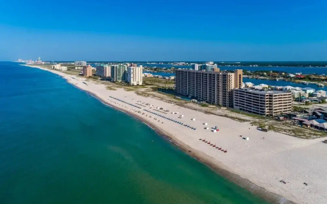 Phoenix X 1412 2 Bedroom Condo