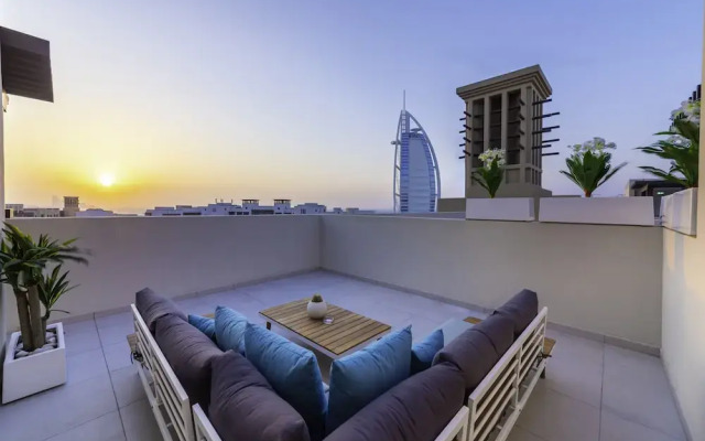 Maison Privee - Exclusive Luxury 3BR Apt with scenic views of Burj Al Arab