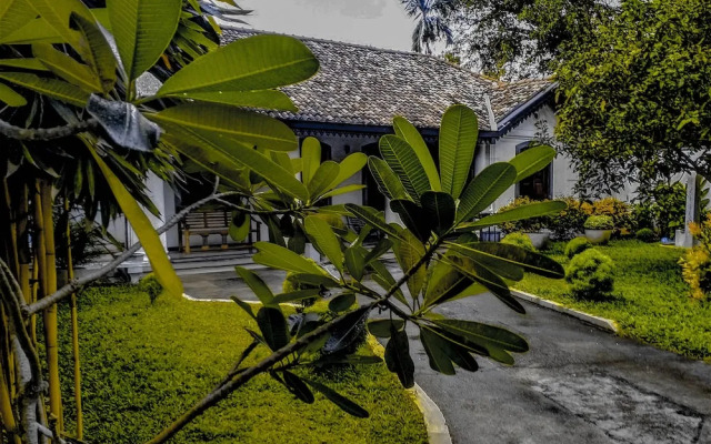 Villa White Dome