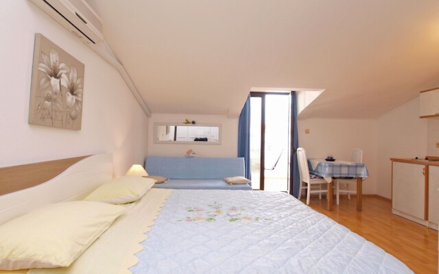 Apartments Lean 1048