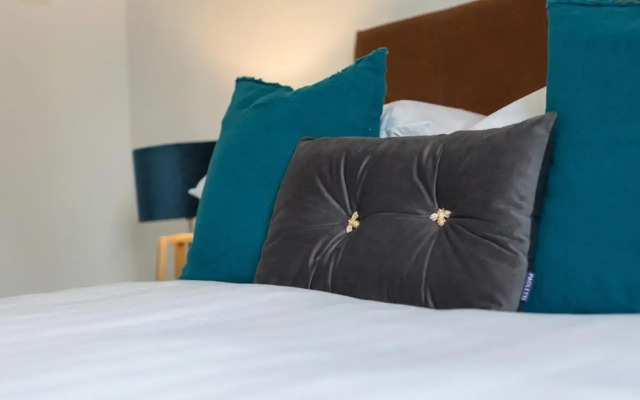 Accommodation @ 32