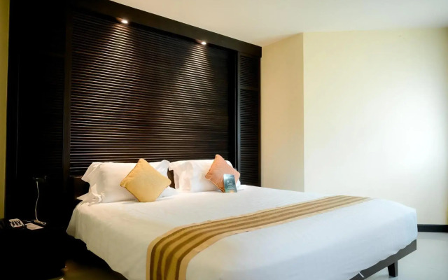 The Nouveau Chumphon Beach Resort & Golf