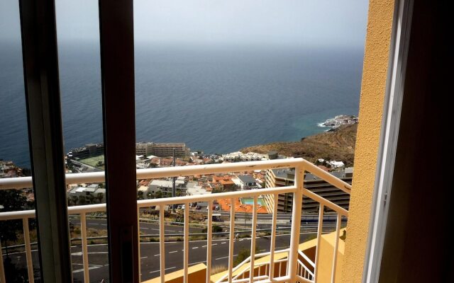 House With 4 Bedrooms in Tabaiba, With Wonderful sea View and Enclosed