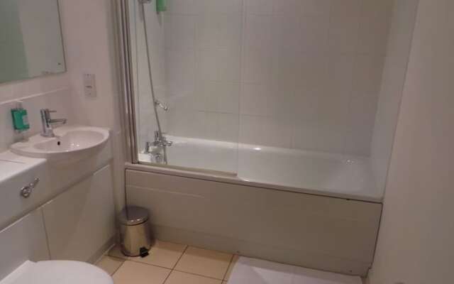 City Crash Pad - Cathedral Quarter Apts