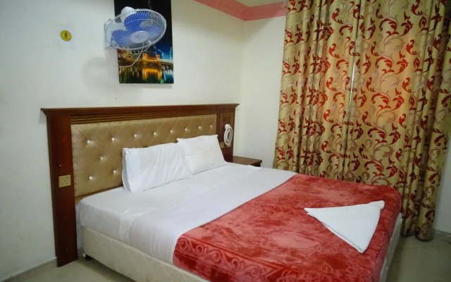 Super OYO 945 Dream Touch Hotel