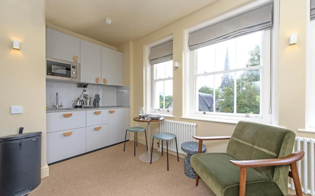 Spacious Studio Near Leafy Primrose Hill