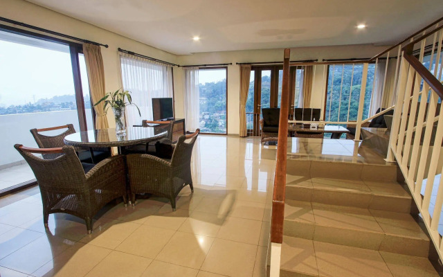 Villa Kencana Syariah, 6 Bed KingSize, View Gunung