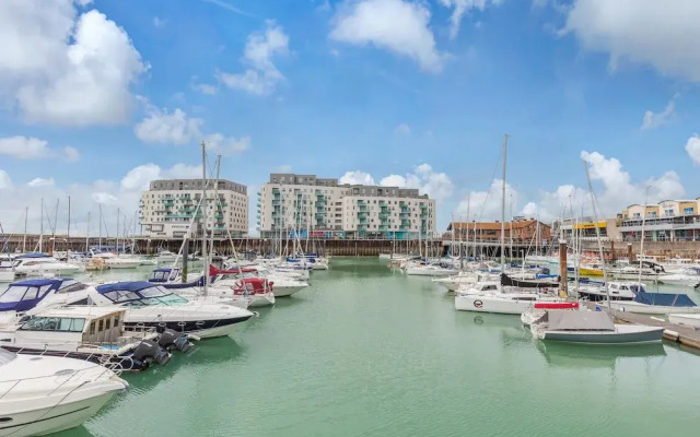 On the Water 3 with Free Parking | By My Getaways