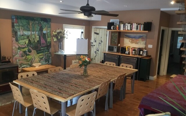 The Muskoka Rose Guest House & Retreat