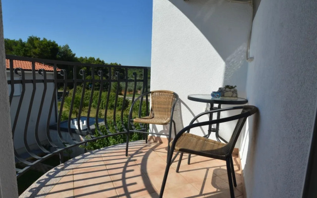 Charming Retreat Near Rovinj With Private Balcony