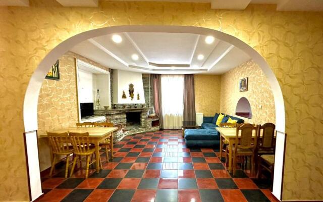 Hotel Edemi