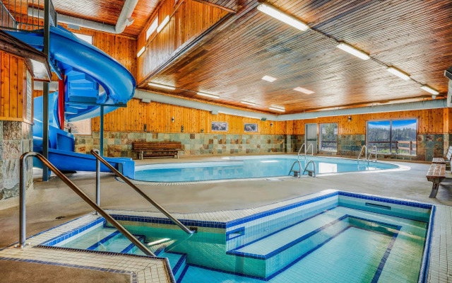 Days Inn by Wyndham Golden