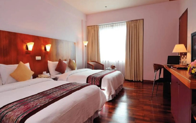 Parkcity Everly Hotel
