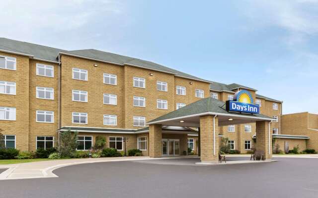 Days Inn & Conference Centre by Wyndham Oromocto