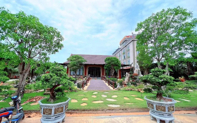 Huong Tuyet Motel