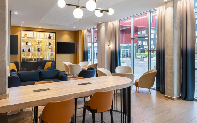 Courtyard by Marriott Paris Charles de Gaulle Central Airport