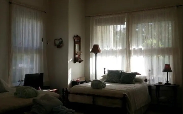 Historic Holle House