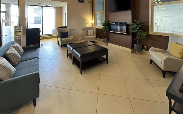 Comfort Inn & Suites Ambassador Bridge