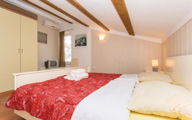 Awesome Home in Klimno With Wifi and 3 Bedrooms