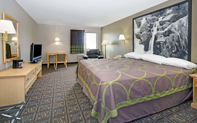 Super 8 by Wyndham Fort Collins