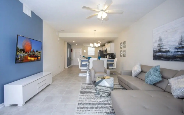 Stunning 2 Bedroom Apartment with AquaPark 304 4721