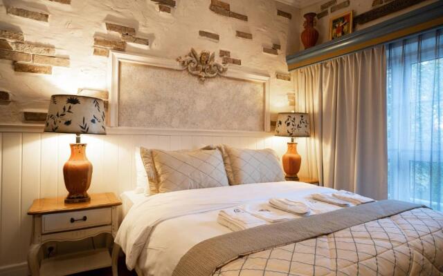 Paul's Fantasia Boutique Suites