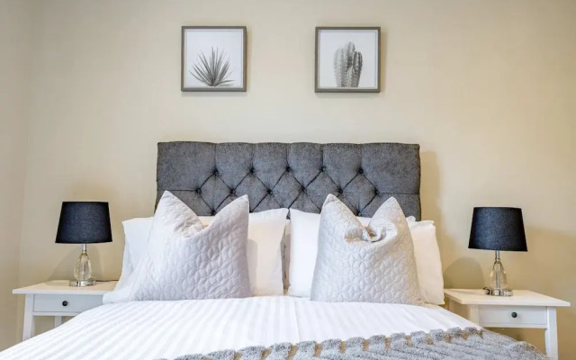 Host Stay Shaw Street Suite