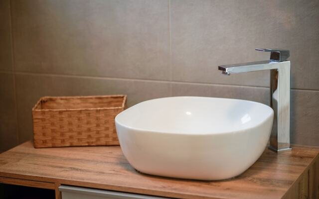 Captivating 3-bed Apartment in Vodice