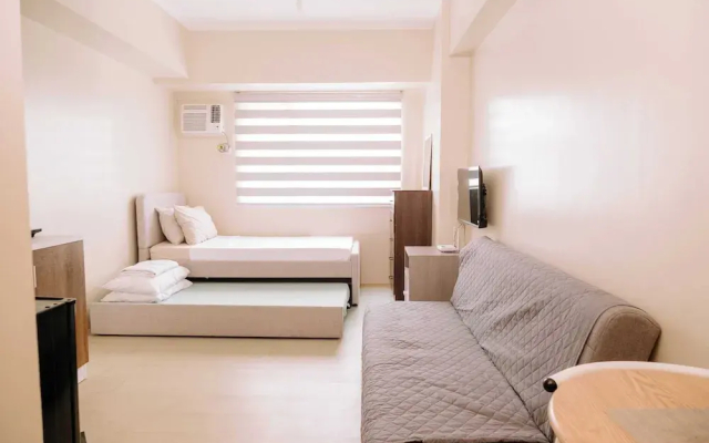 The Sleek & Chic Hideaway