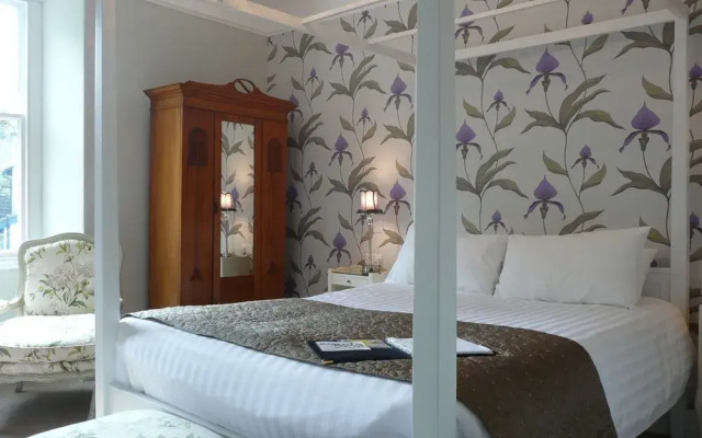 Rosemount Guest House