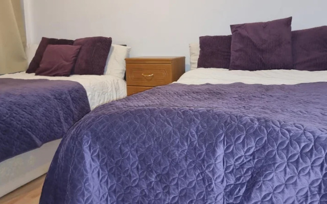 4-bed Apartment in Central London