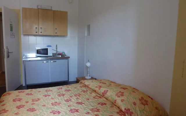 Hotel du Marche – Guest Rooms – Lausanne