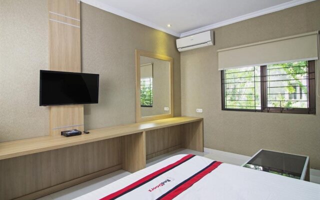 RedDoorz @ Taman Simpruk Cikarang