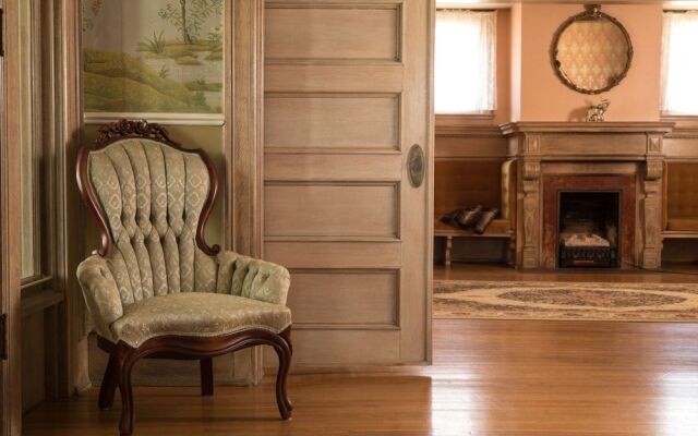 Ringling House Bed & Breakfast