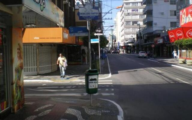 Apartamento Dante Tomio