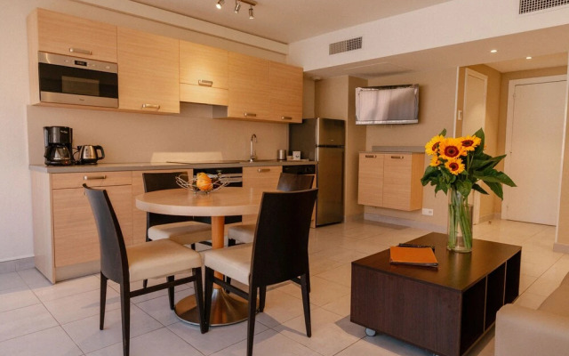 Residence Chateauneuf