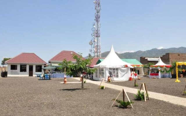 Uhuru 50 Hotel Kasese