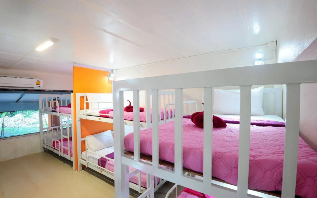 Voyagers Hostel