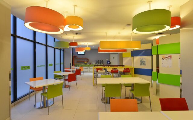 POP! Hotel BSD City Tangerang