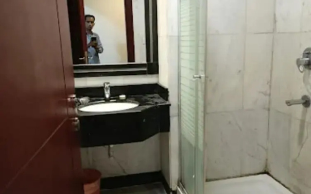 Shams Al Zahbi