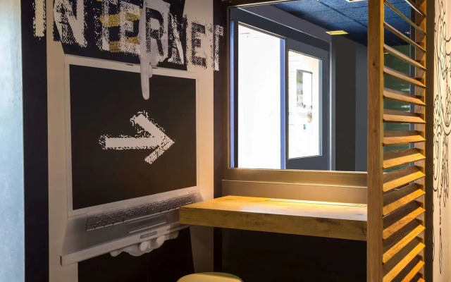 ibis budget Versailles Chateau Saint Cyr