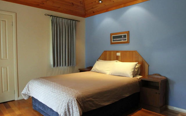 Ellensbrook Cottages