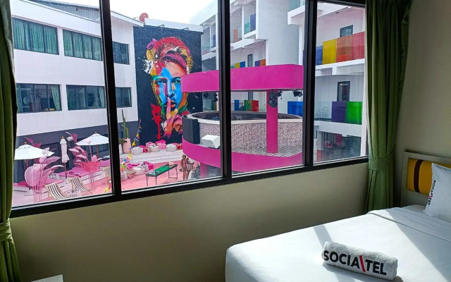 SocialTel Koh Samui