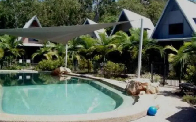 Canopy Chalets