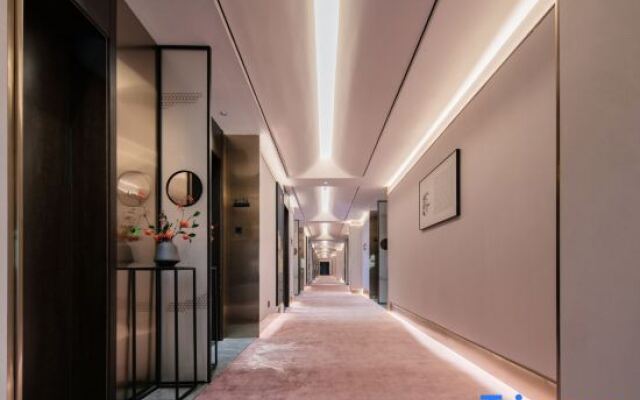 Moshang Light Luxury Hotel (Yichang Yigui Branch)